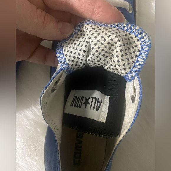 Blue low top Converse women’s size 8 men’s size 6 - Picture 5 of 6